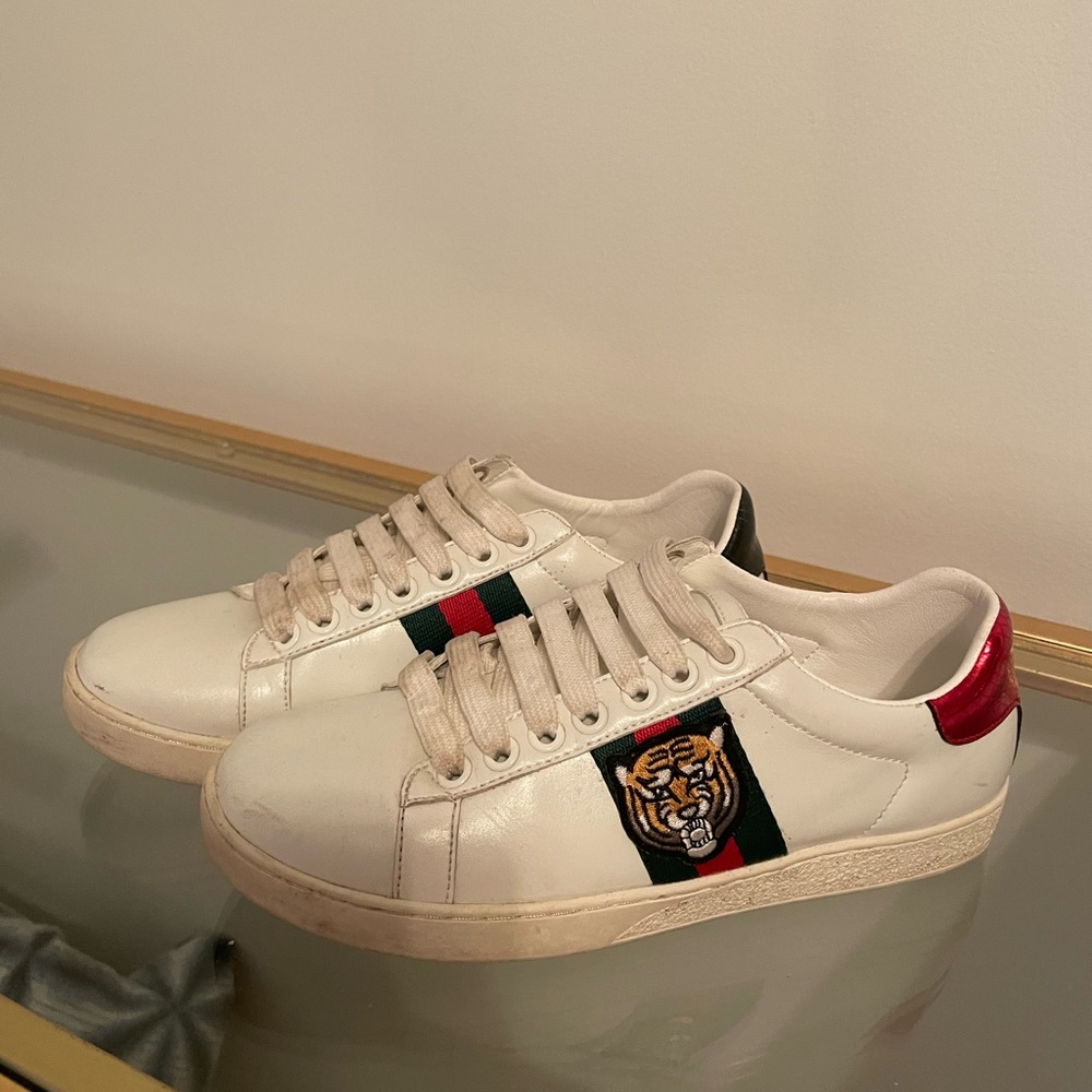 Gucci shoes